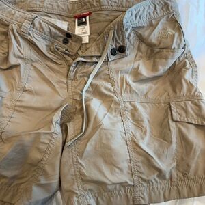 The North Face Tan Cargo Shorts Relaxed Fit